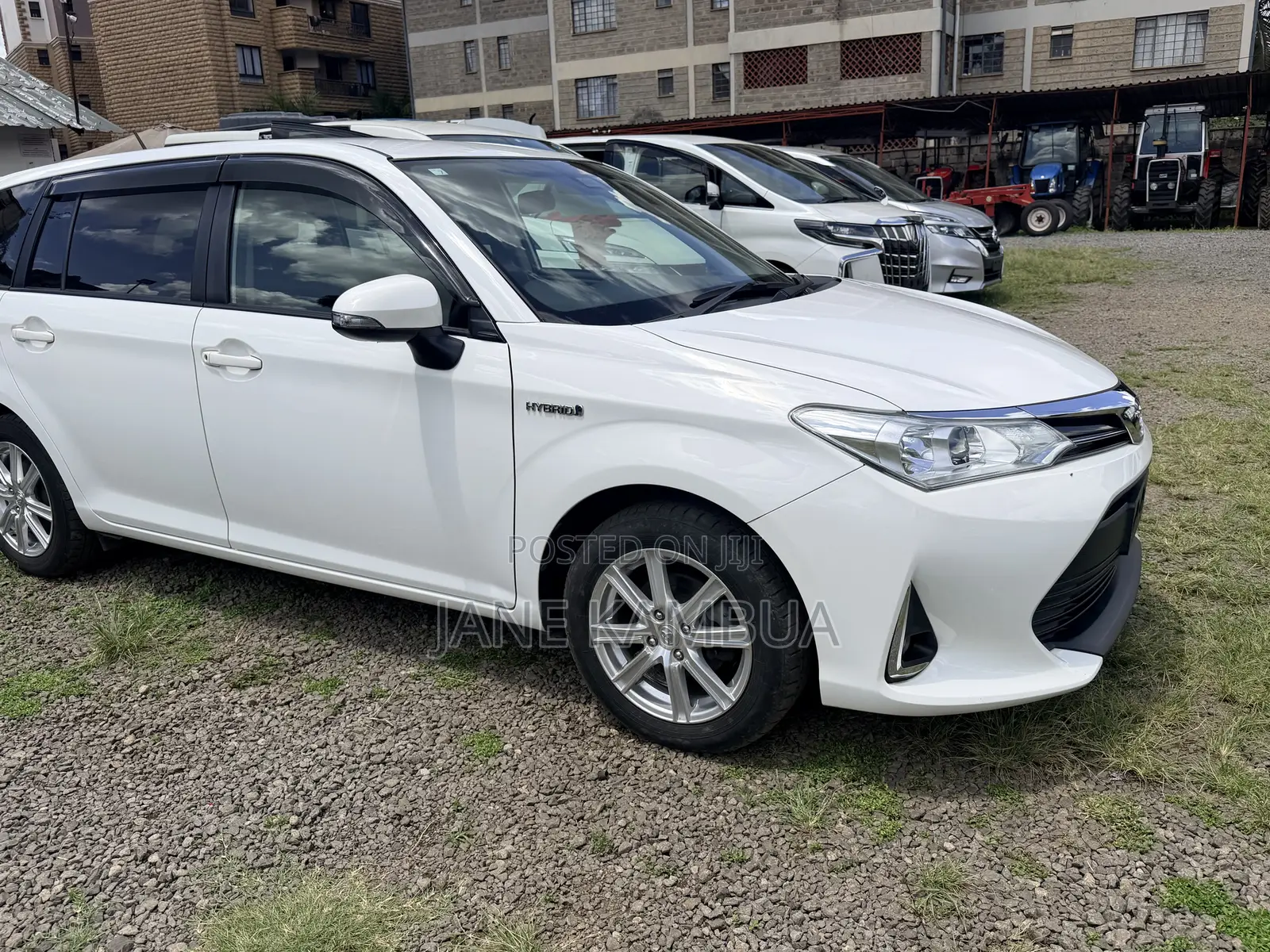 Toyota Corolla Fielder 1.5 Hybrid FWD 2018 Pearl