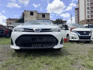 Toyota Corolla Fielder 1.5 Hybrid FWD 2018 Pearl
