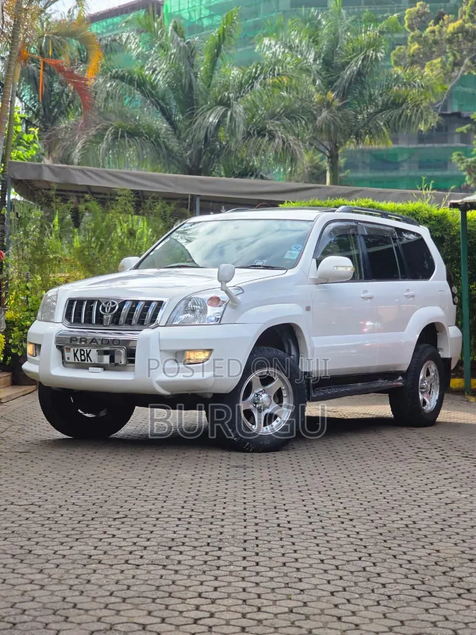 Toyota Land Cruiser Prado 2004 White