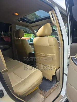 Toyota Land Cruiser Prado 2004 White
