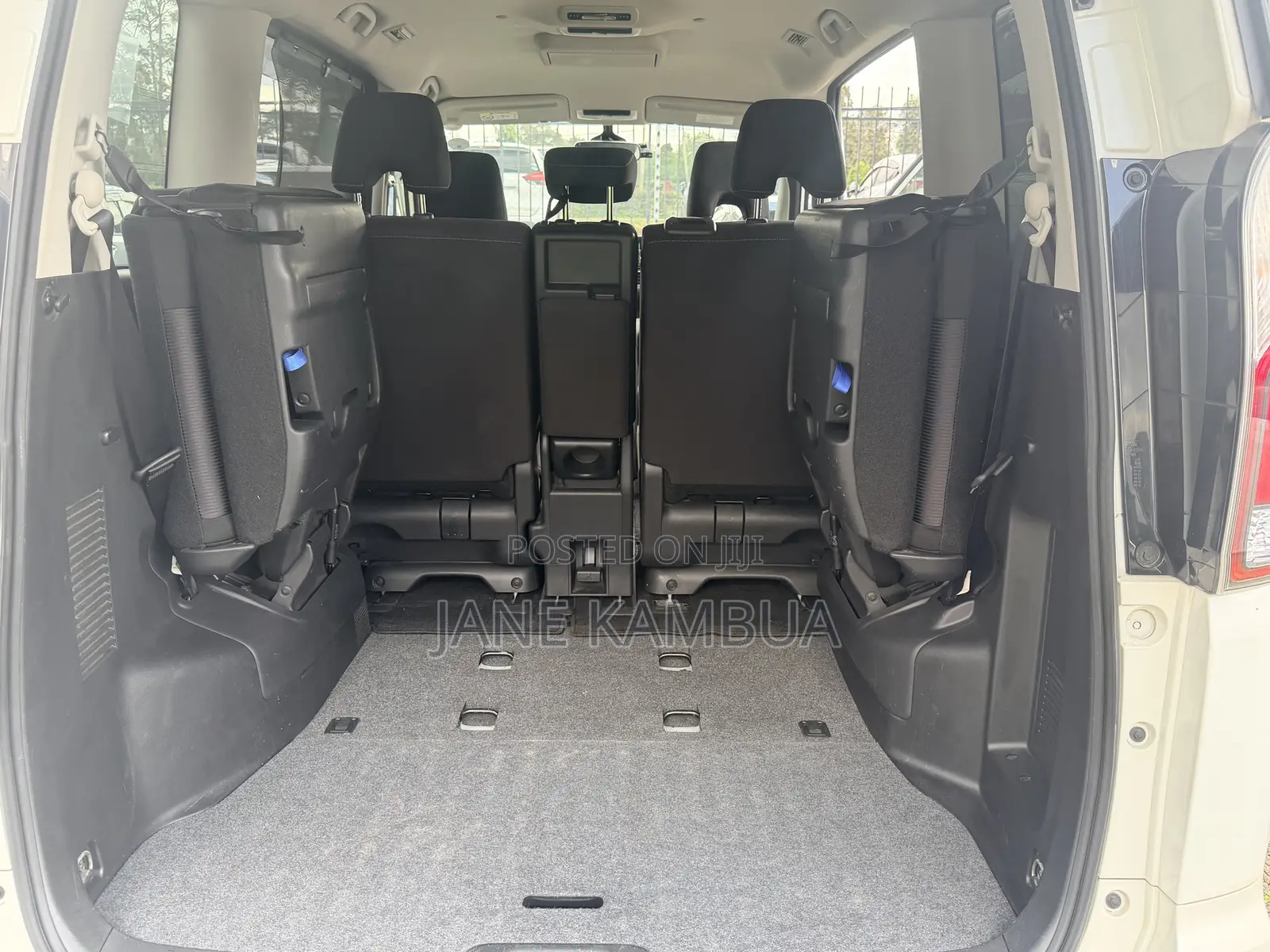 Nissan Serena 2018 Pearl