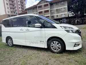 Nissan Serena 2018 Pearl