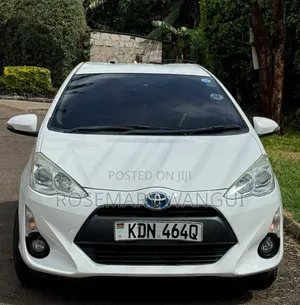 Toyota Aqua 2016 White