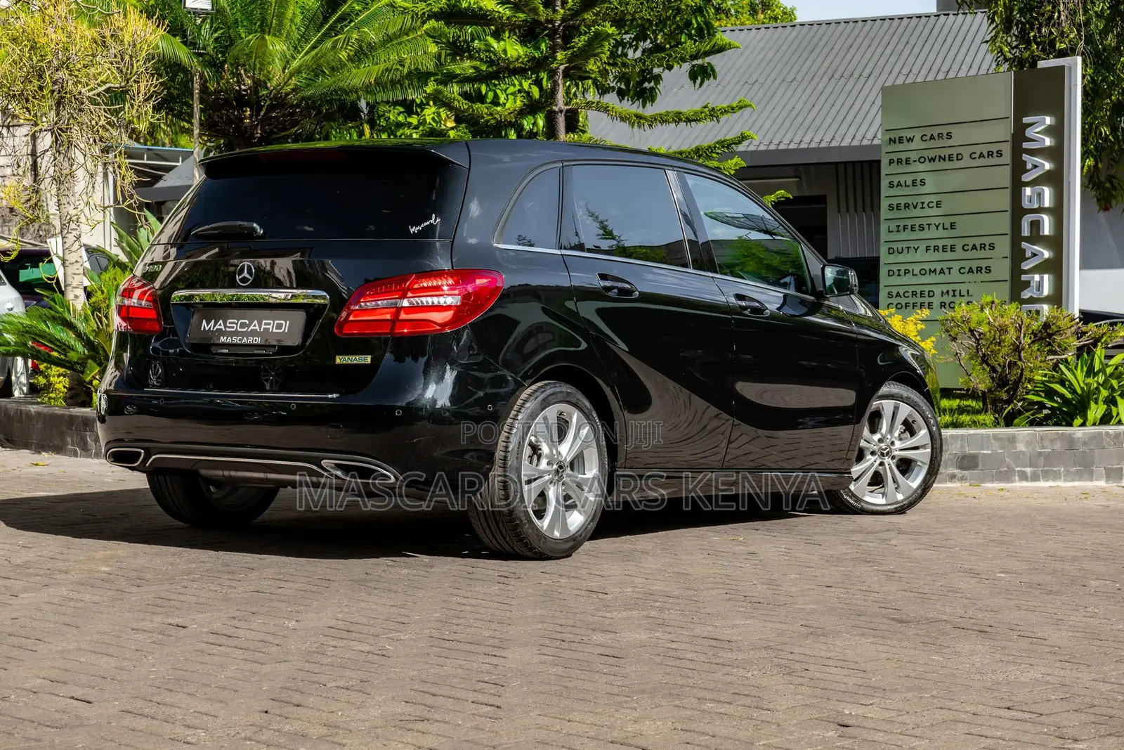 Mercedes-Benz B-Class B180 Petrol 2018 Black