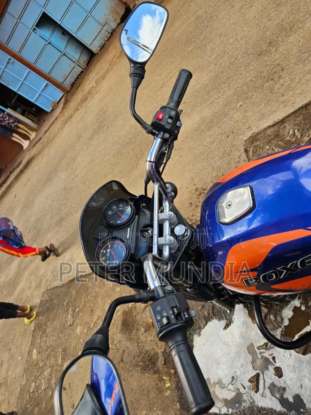 Bajaj Boxer 150 UG 2025 Blue - thumbnail 4