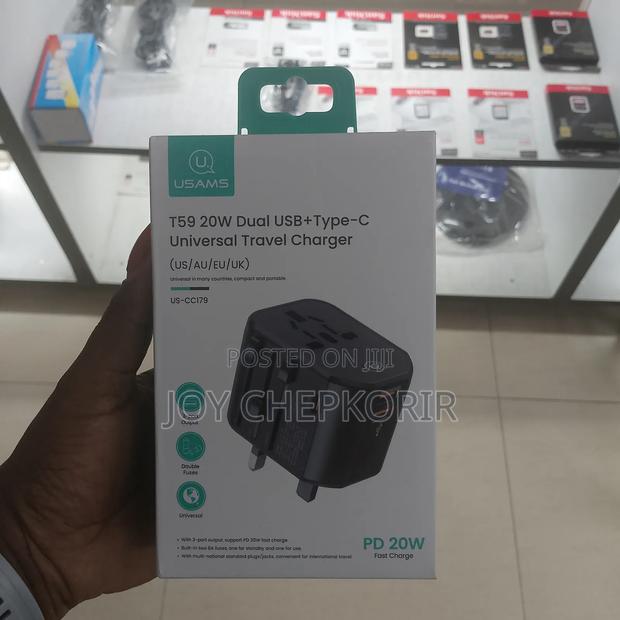 Usams T59 Universal Travel Adapter (20w)