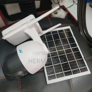 Solar Powered Outdoor CCTV Surveillance Cameras for Home Use