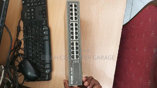 D-Link Des-1024d 24 Port Switch - thumbnail 4