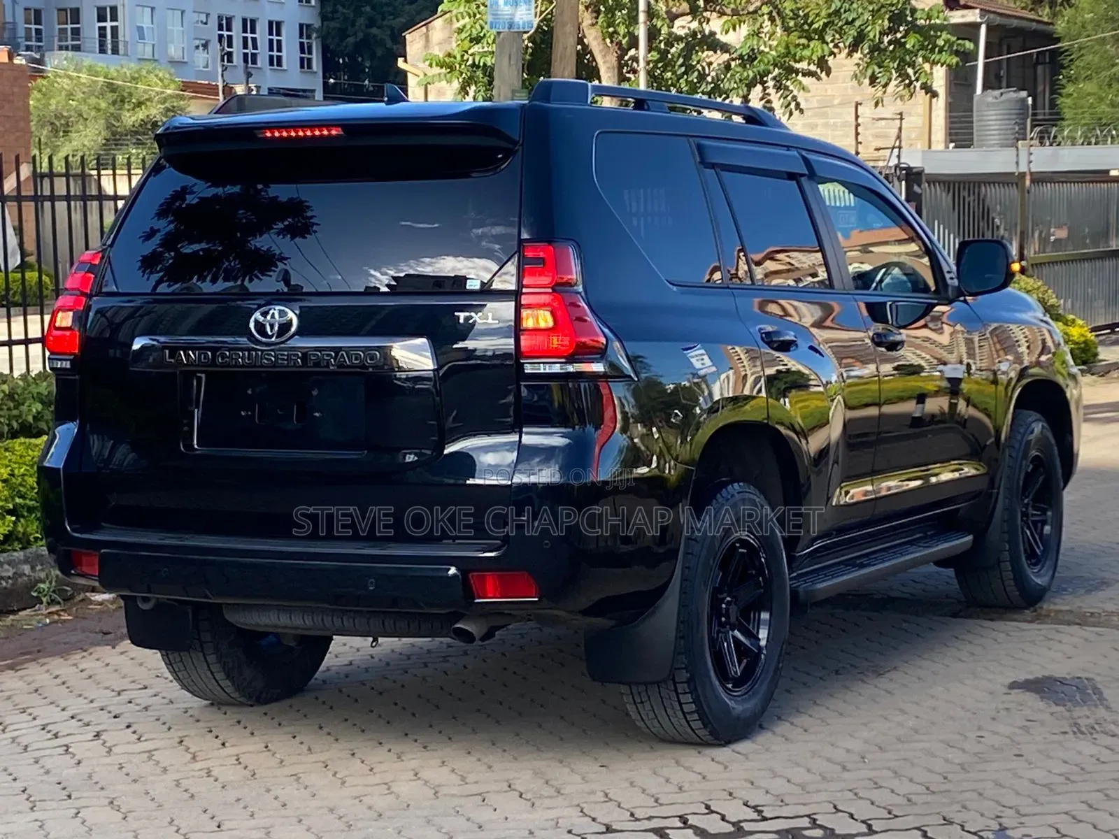 Toyota Land Cruiser Prado 2.8 2022 Black
