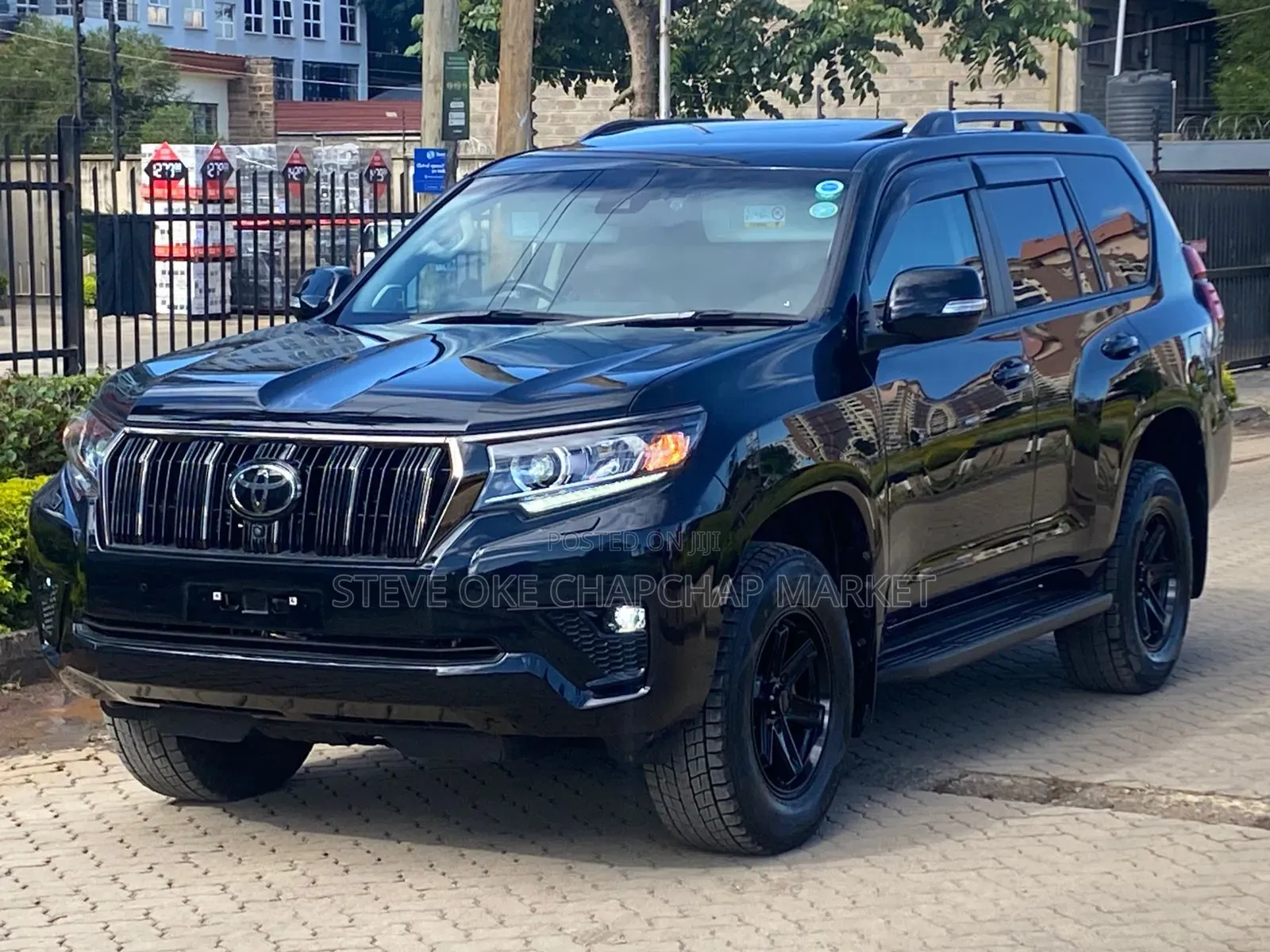 Toyota Land Cruiser Prado 2.8 2022 Black