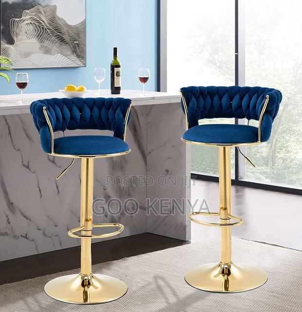 Kitchen Stool; High-Quality Swivel Bar Stool Chair With Velvet Finish
