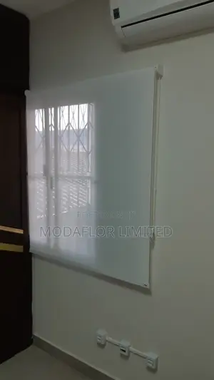 Sunscreen Blinds for Office, Home and Sunlight Control Window Use