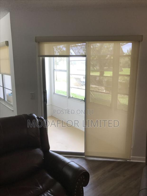 Sunscreen Blinds for Heat Reduction and Daytime Window Visibility Use
