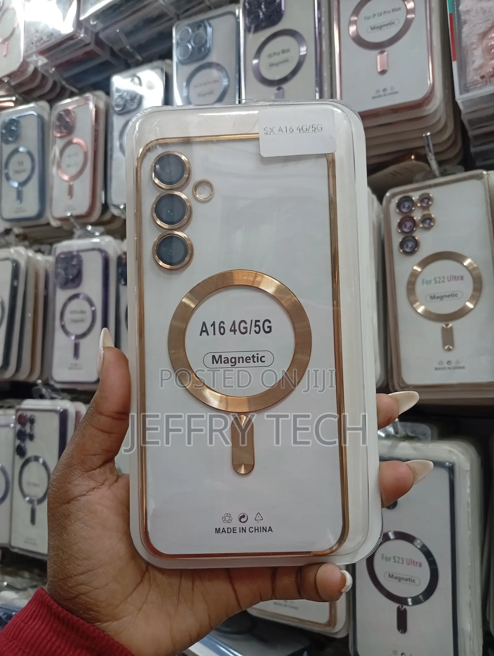Clear Magnetic Case Compatible With the Samsung Galaxy A16 4g/5g.