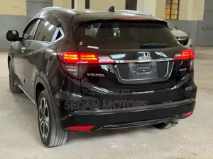 Honda Vezel 2019 Matt Black
