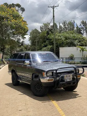 Toyota Hilux Surf 1996 Gray