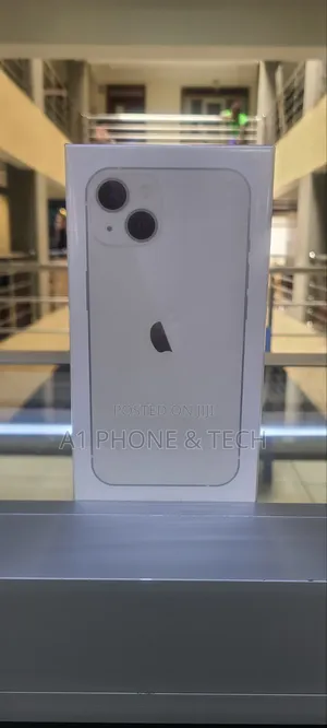 New Apple iPhone 13 128 GB White