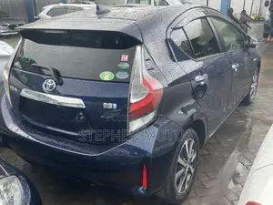 Toyota Aqua 2019 Blue
