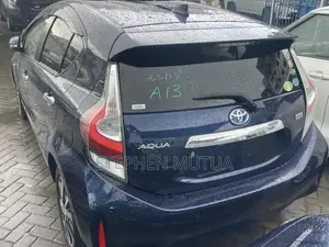 Toyota Aqua 2019 Blue