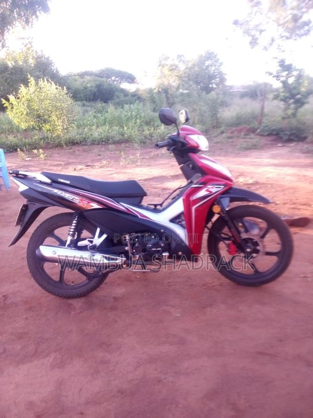 Yamaha 2023 Red - thumbnail 2
