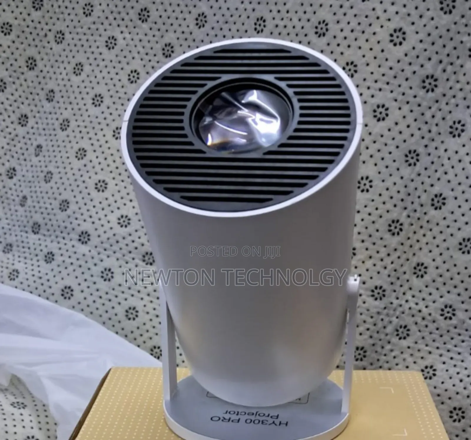 Hy300 Pro Android 13 Projector Available in Plenty