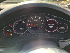 Porsche Cayenne Base AWD 2020 Off white