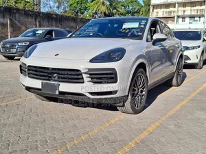 Porsche Cayenne Base AWD 2020 Off white