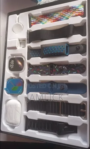 I30 Pro Max Smartwatch + 7 Straps + Airpods –