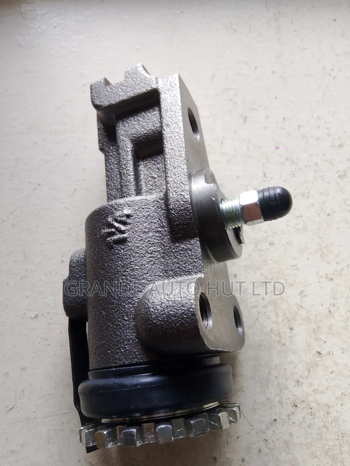 Wheel Cylinder Front Hyundai Hd72/65 (Yebi Brand)