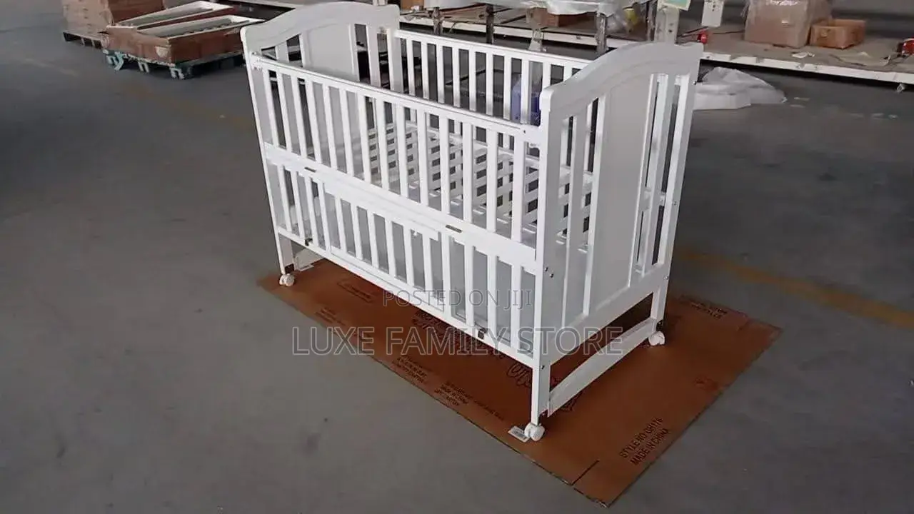 Multi-Functional White Baby Crib (4-in-1)