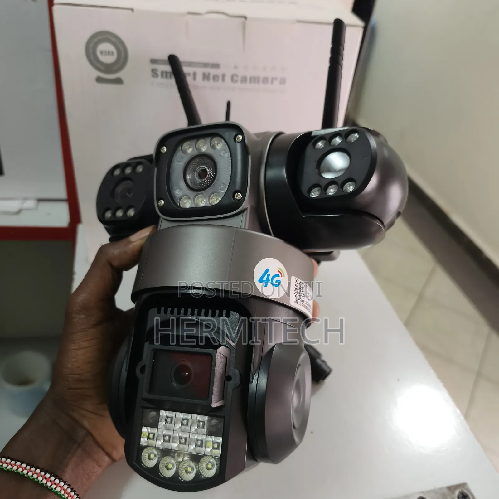 Electric Triple Lens 4g Electric Model CCTV Outdoor Cameras