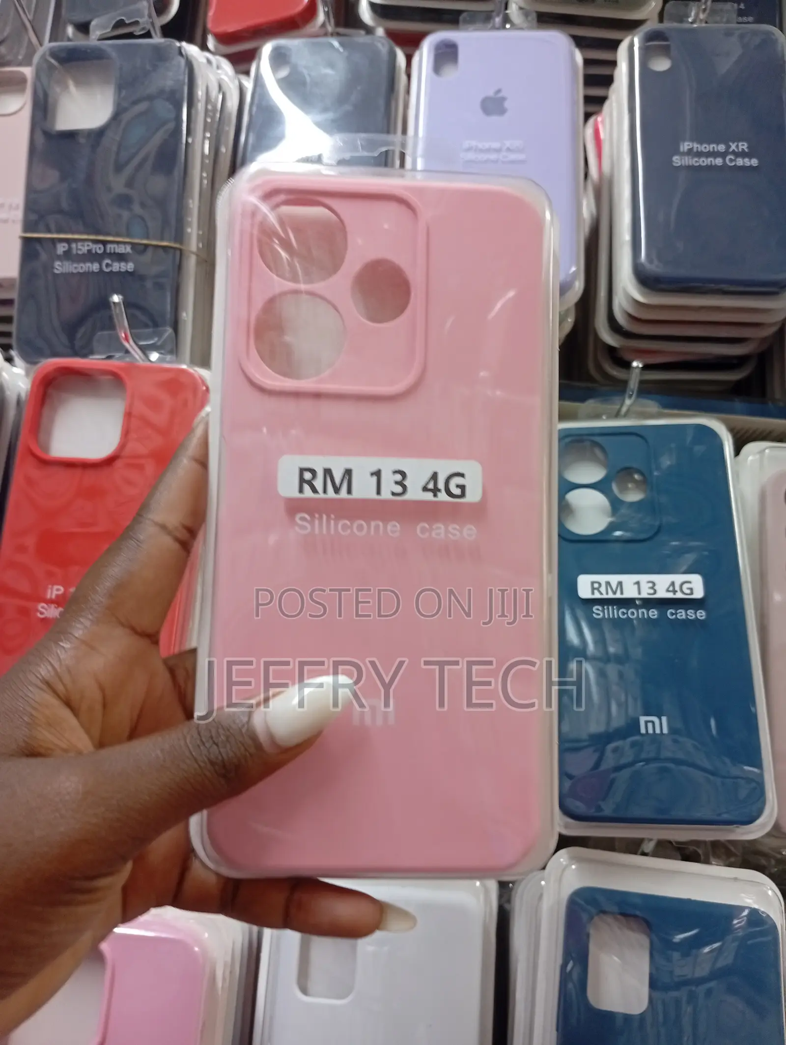 Silicone Case for the Xiaomi Redmi Note 13 4g Smartphone.
