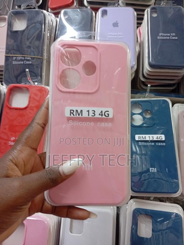 Silicone Case for the Xiaomi Redmi Note 13 4g Smartphone.