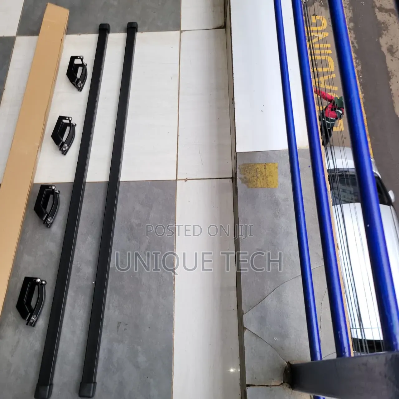 Universal Adjustable Roof Rack Crossbar
