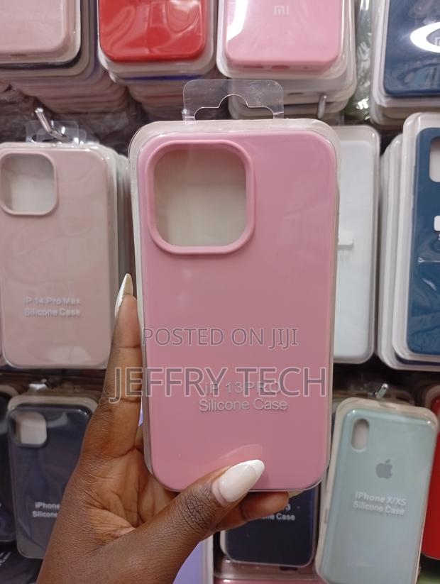 Item Is an Apple iPhone 13 Pro Silicone Case. - main view