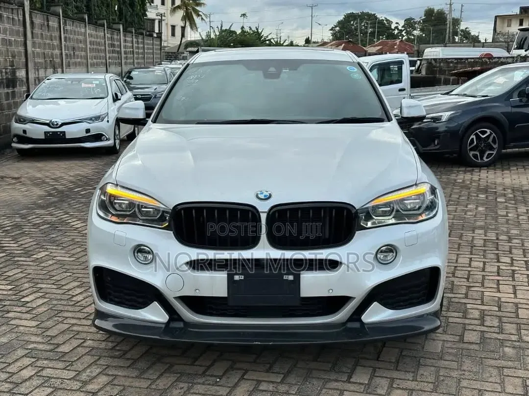 BMW X6 2018 Off white
