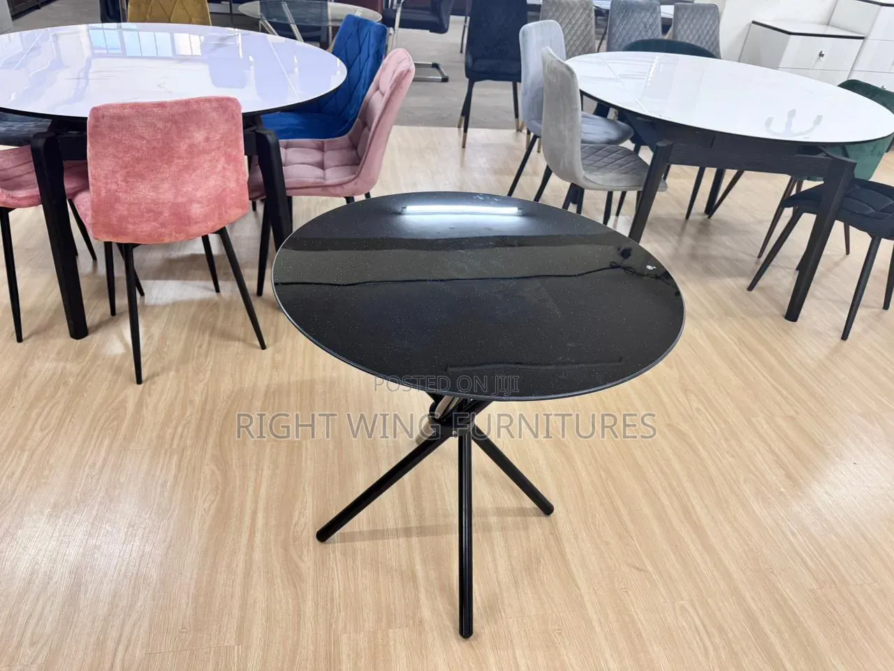 Dining Table :Black Round Table Indoor /Outdoor