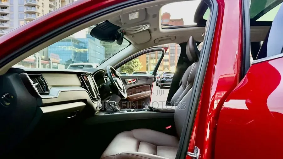 Volvo XC90 2019 Red