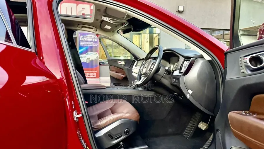 Volvo XC90 2019 Red