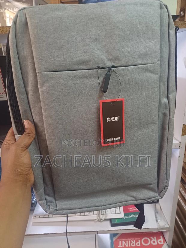 Single Zipper Bagpack