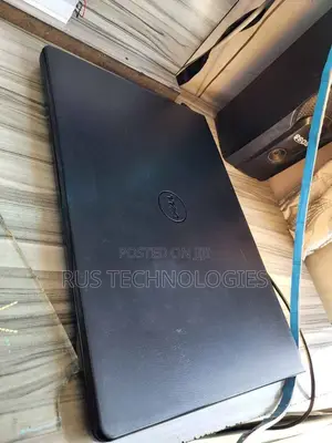Laptop Dell Vostro 3000 8GB Intel Core i5 HDD 256GB