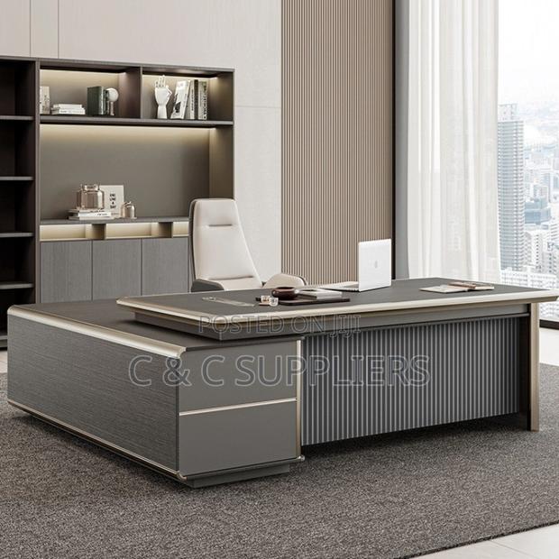 Office Desks; High-End Executive Desk - 180cm