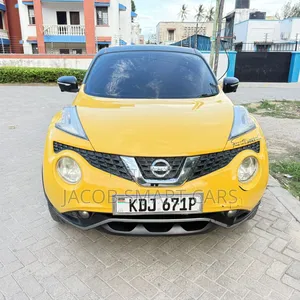 Nissan Juke 2015 Yellow
