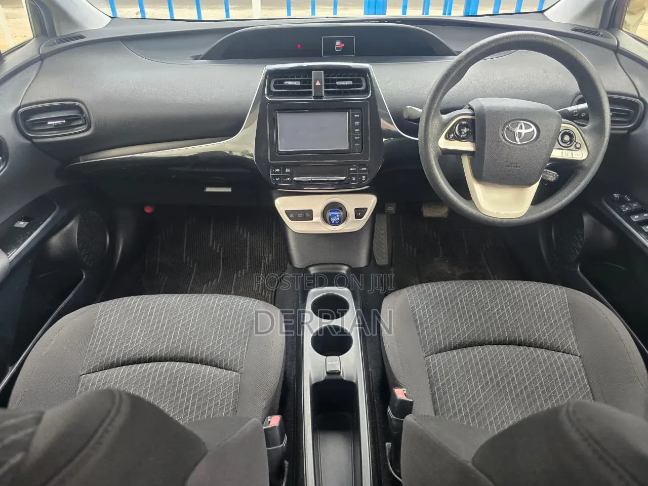 Toyota Prius 2018 Silver