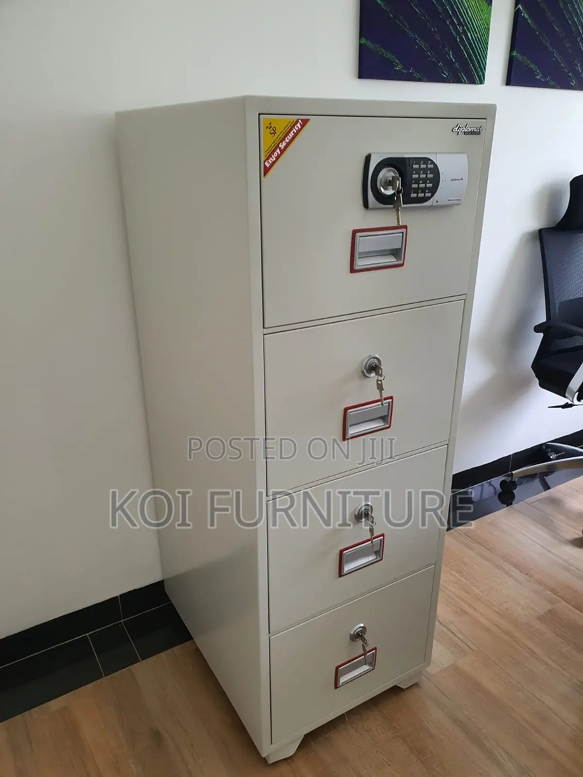 Storage Units; Heavy Metallic 270kgs Executive Cabinet Safe