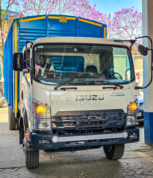 Isuzu Frr90n Blue Power - main view