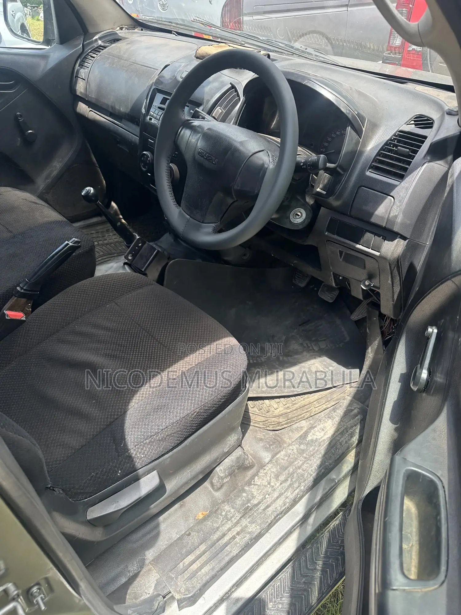 Isuzu D-MAX 2018 Gray