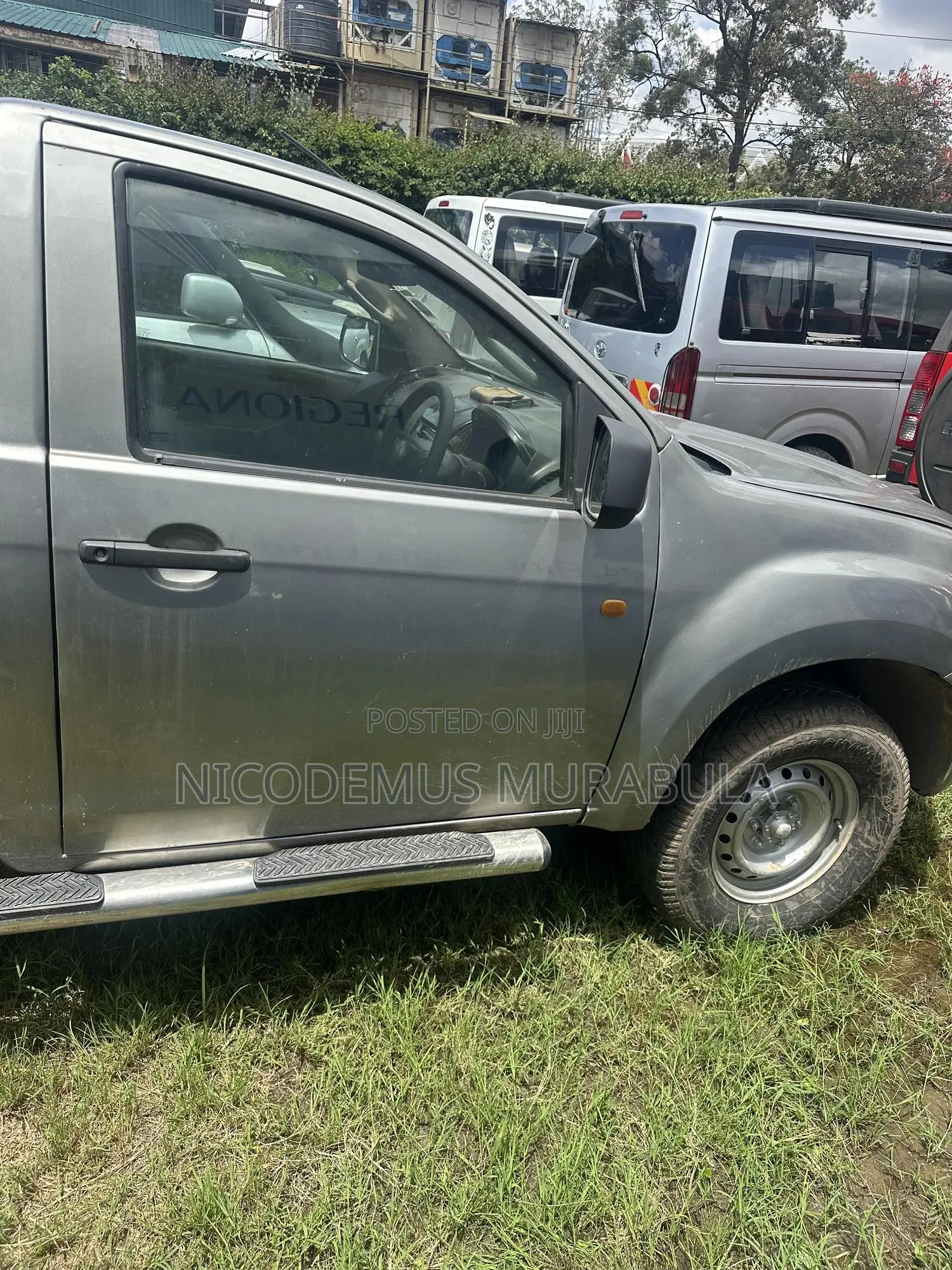 Isuzu D-MAX 2018 Gray