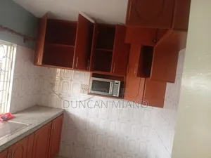 3bdrm House in Nairobi West for rent