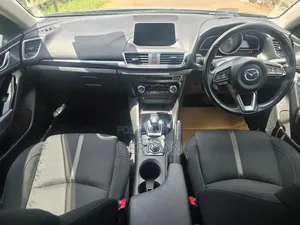 Mazda Axela 2019 Silver
